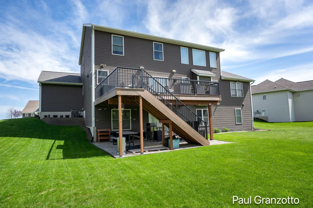 2480 Cedar West Drive Jenison, MI 49428