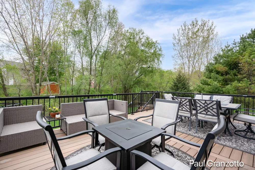 2480 Cedar West Drive Jenison, MI 49428