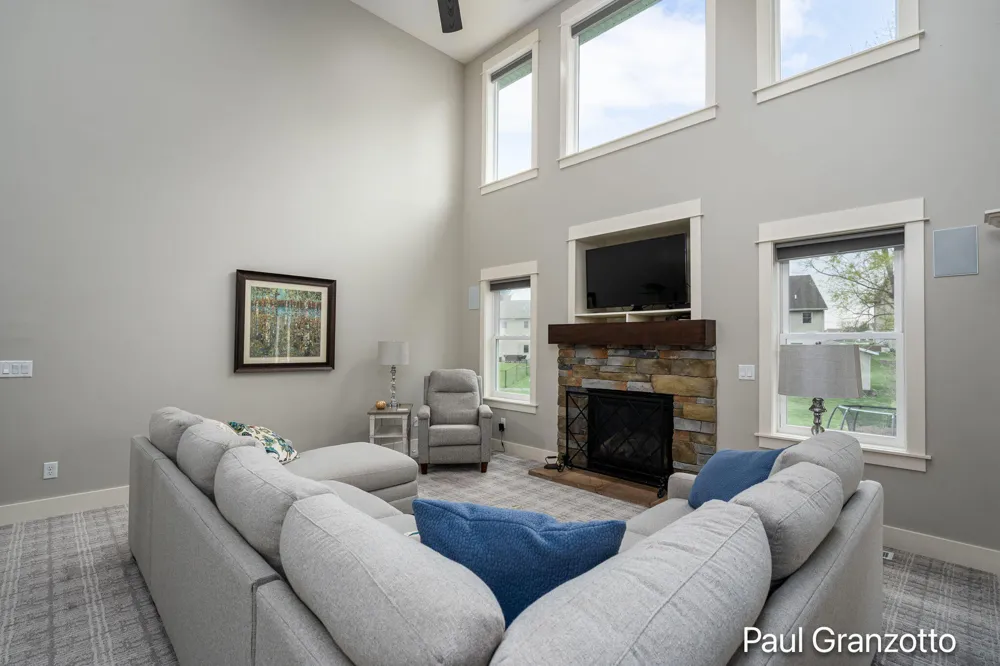 2480 Cedar West Drive Jenison, MI 49428