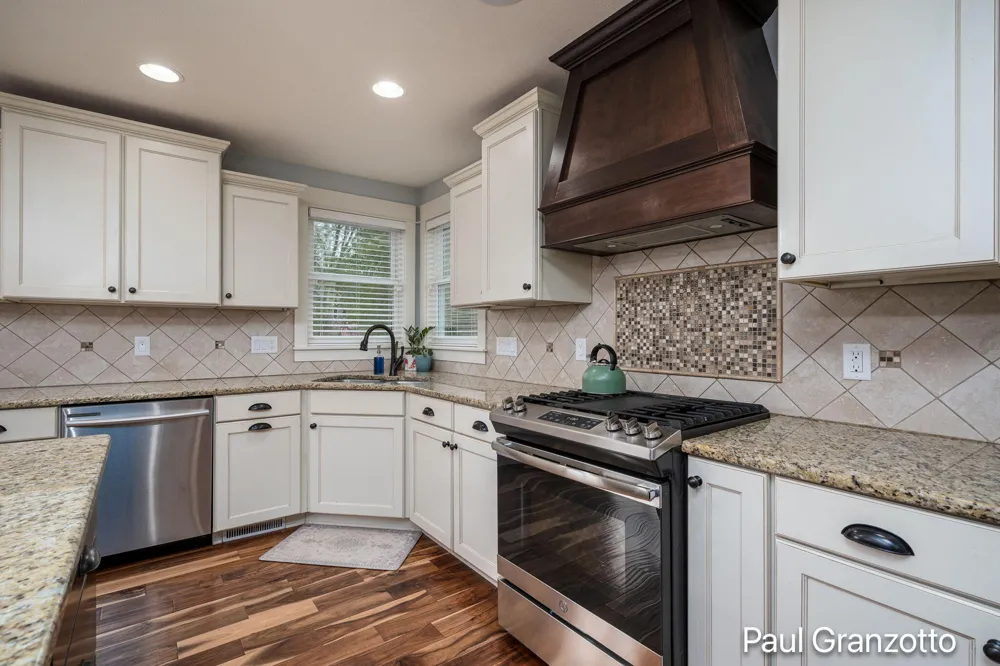 2480 Cedar West Drive Jenison, MI 49428