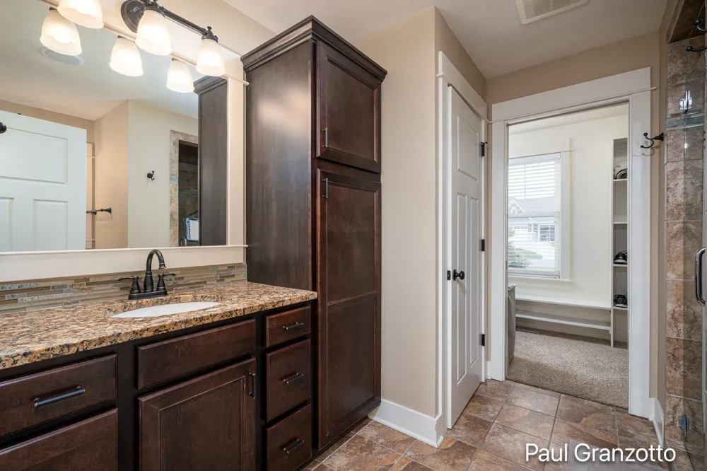 2480 Cedar West Drive Jenison, MI 49428