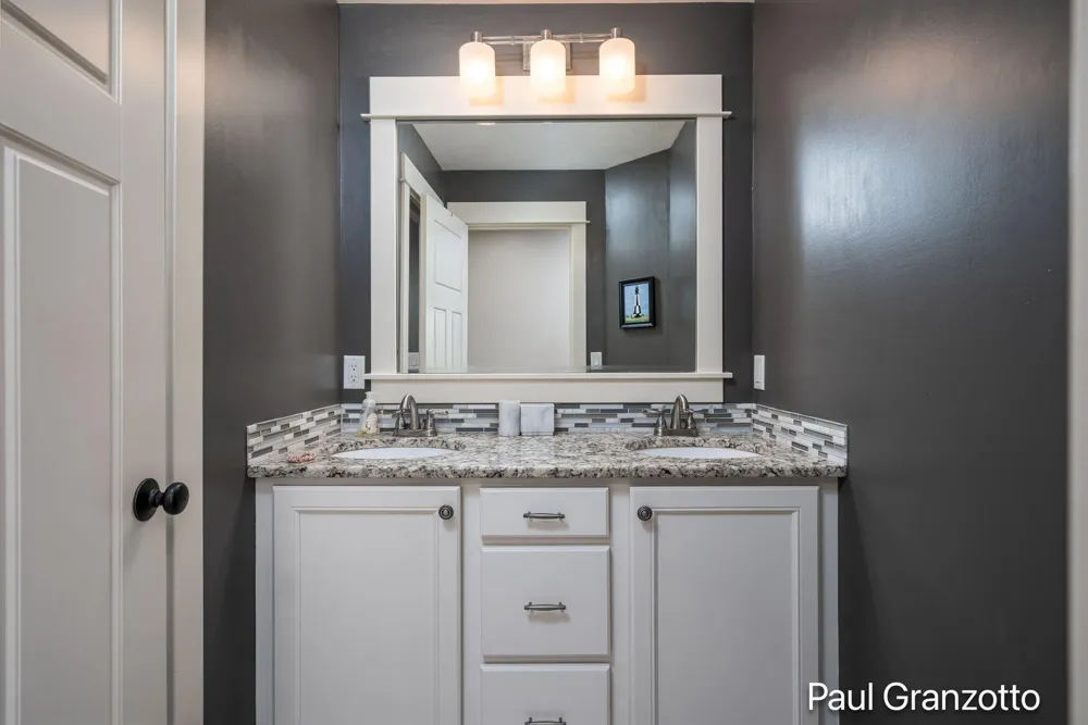 2480 Cedar West Drive Jenison, MI 49428