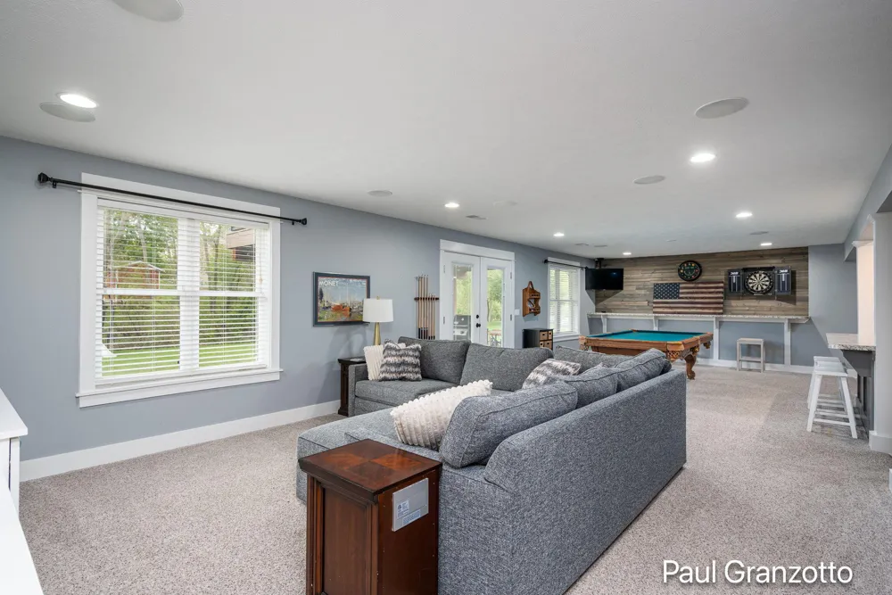 2480 Cedar West Drive Jenison, MI 49428
