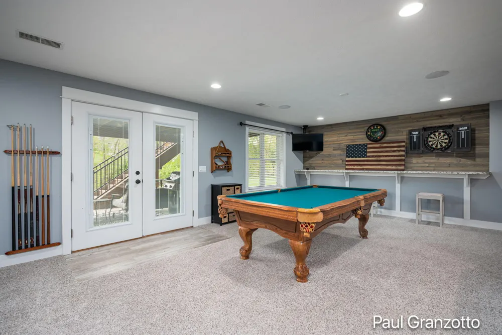 2480 Cedar West Drive Jenison, MI 49428