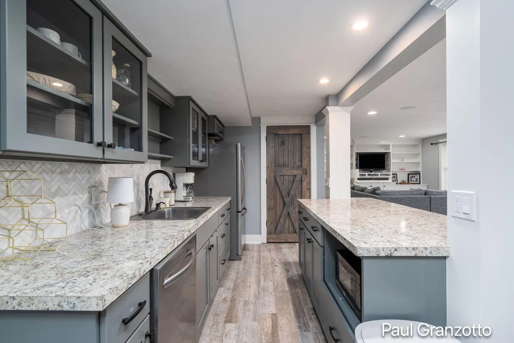2480 Cedar West Drive Jenison, MI 49428