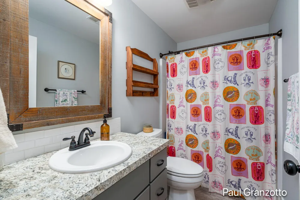 2480 Cedar West Drive Jenison, MI 49428