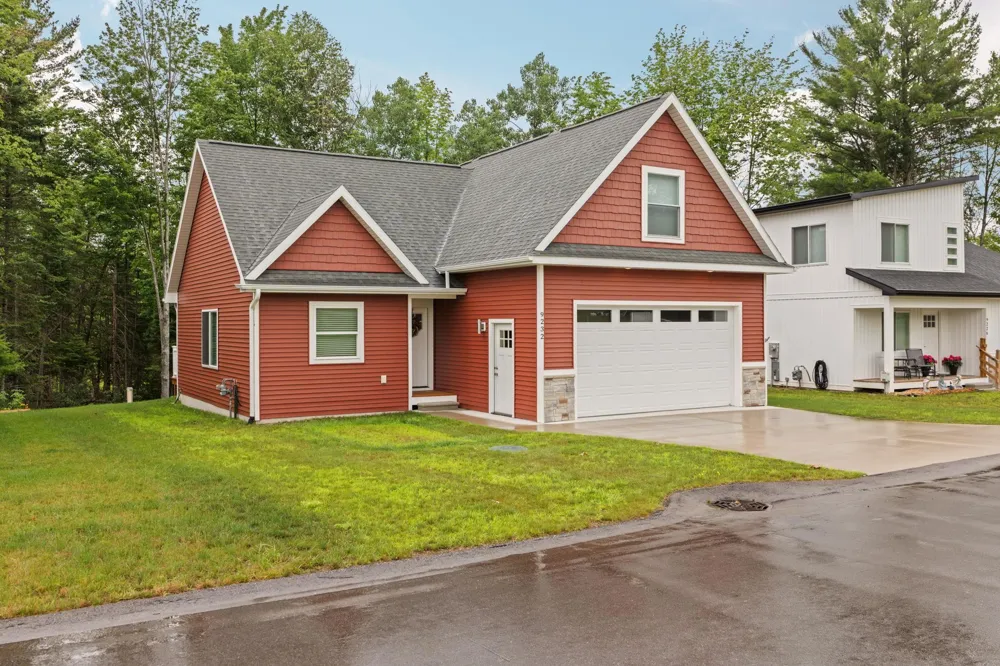 9232 S Flaska Drive Solon Township, MI 49621