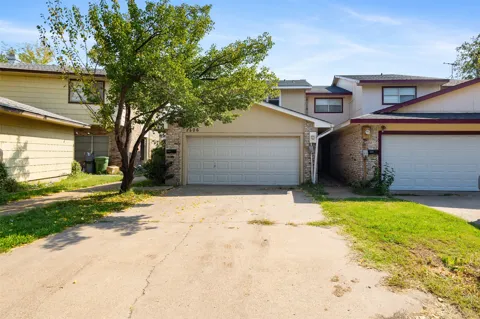 2806 Spring Valley Drive