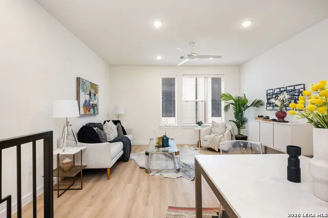 719 E Locust #3108 San Antonio, TX 78212