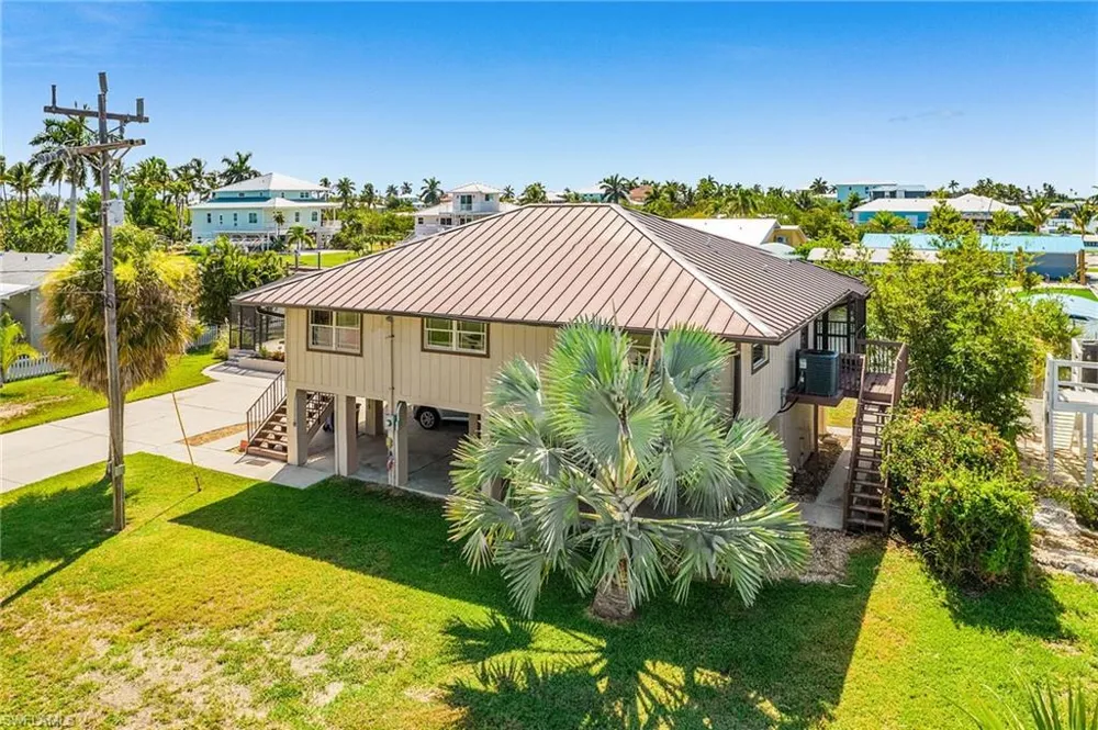 2272 York Road St. James City, FL 33956