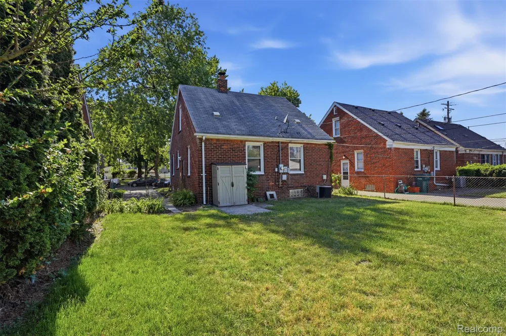 2204 Franklin Street Dearborn City, MI 48128
