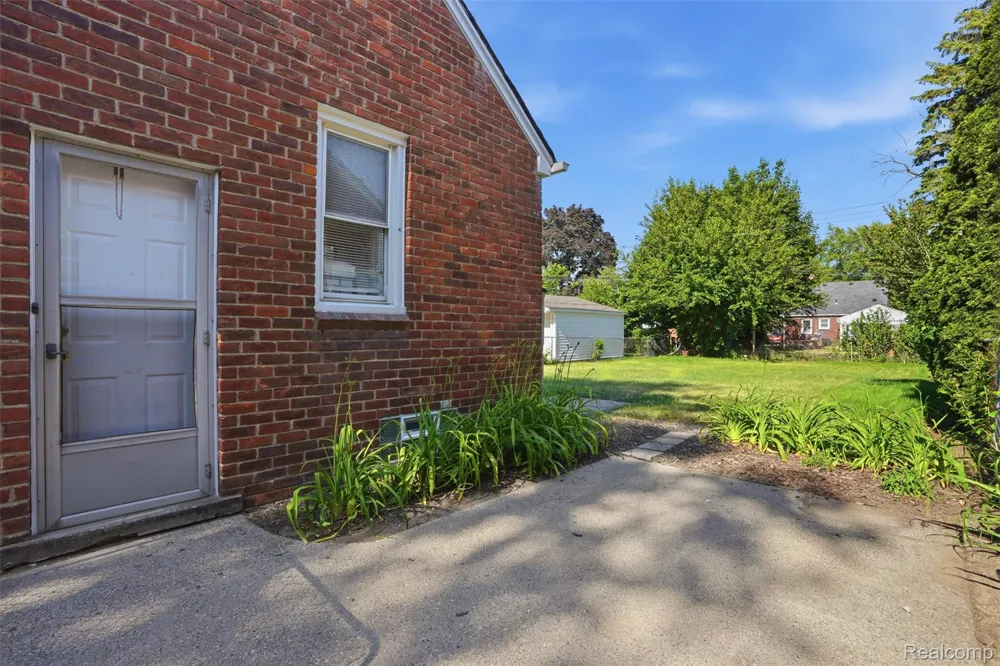 2204 Franklin Street Dearborn City, MI 48128