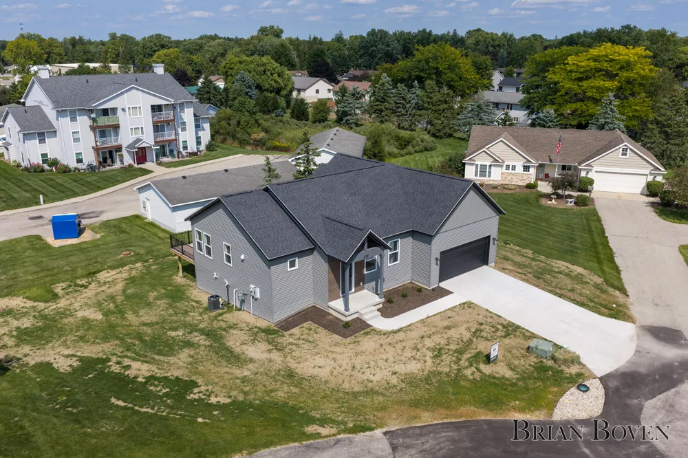 239 W Gardner Street NW Sparta Village, MI 49345