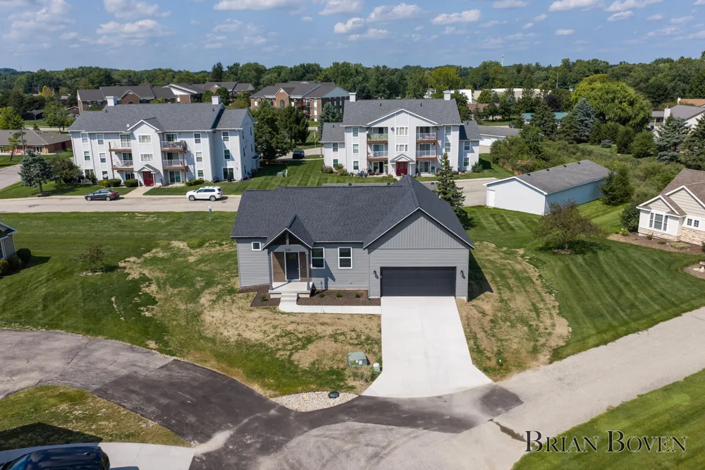 239 W Gardner Street NW Sparta Village, MI 49345