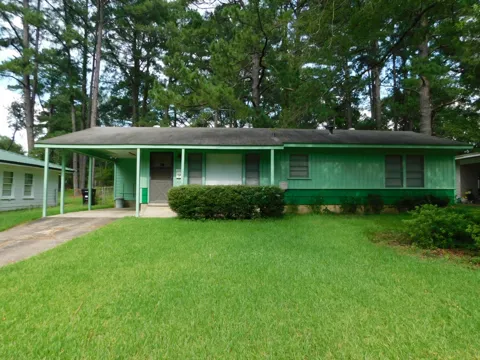 107 NE 5th Street
