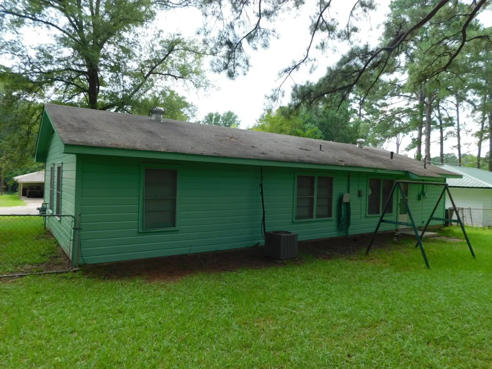 107 NE 5th Street Springhill, LA 71075