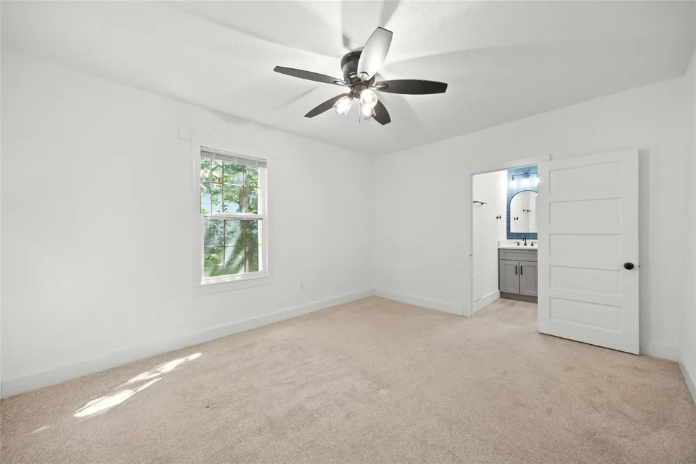 620 S Bell Street Bellville, TX 77418
