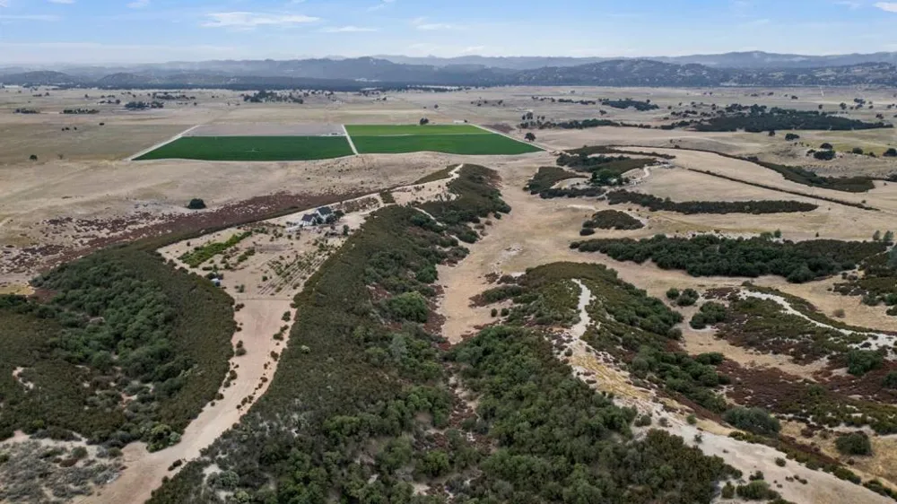 65401 Cross Road Lockwood, CA 93932