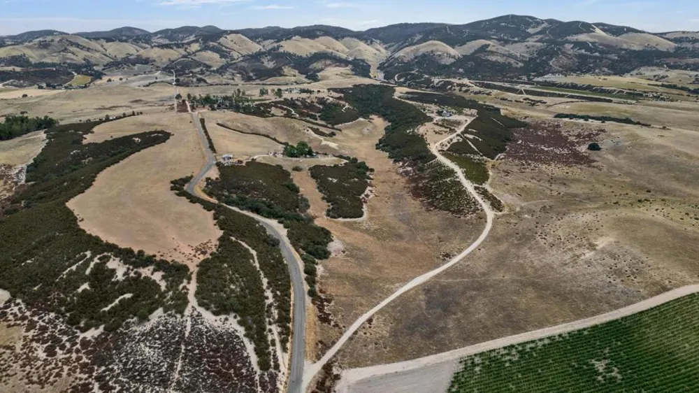 65401 Cross Road Lockwood, CA 93932