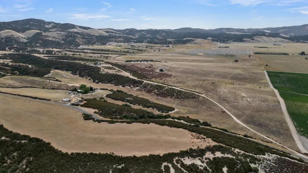 65401 Cross Road Lockwood, CA 93932