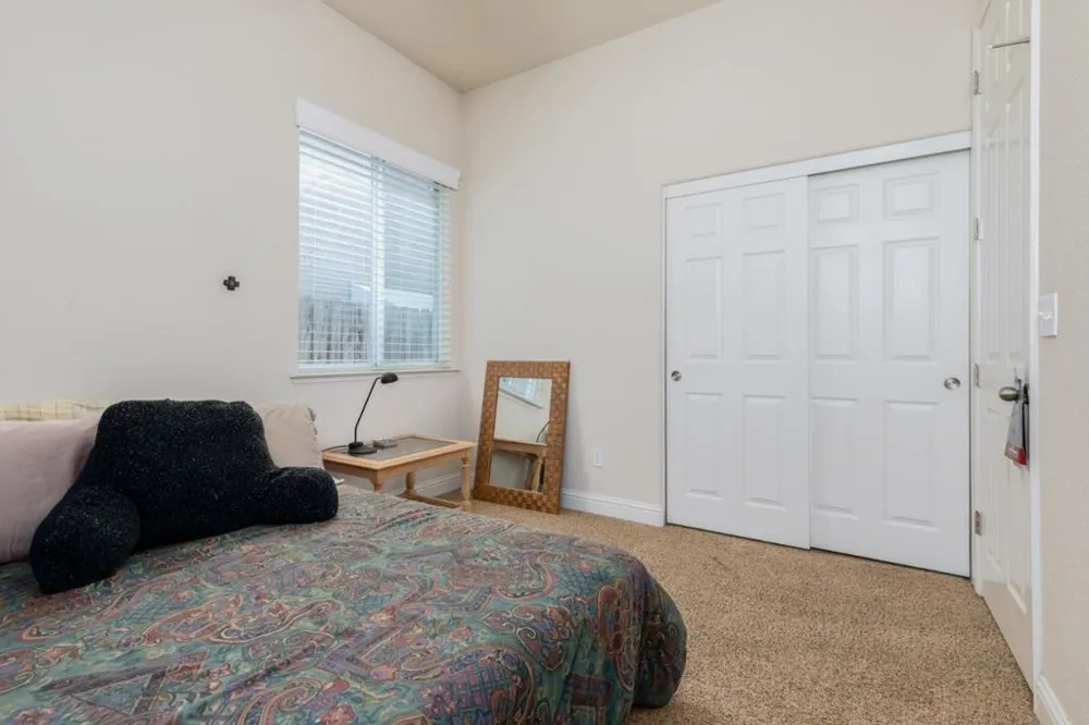 1827 Joshua Avenue Clovis, CA 93619