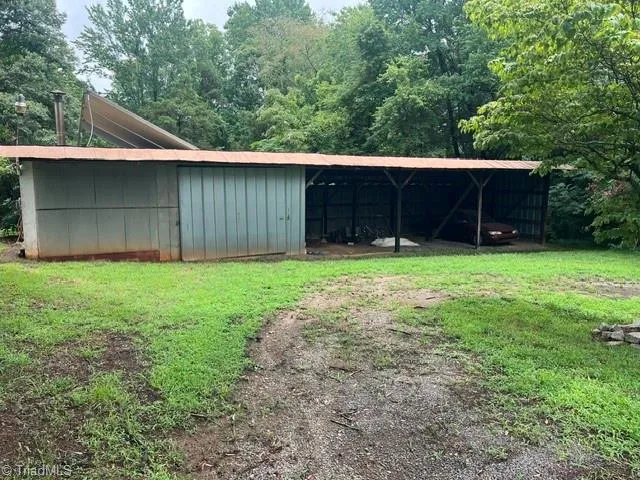 1008 Willard Drive Yadkinville, NC 27055