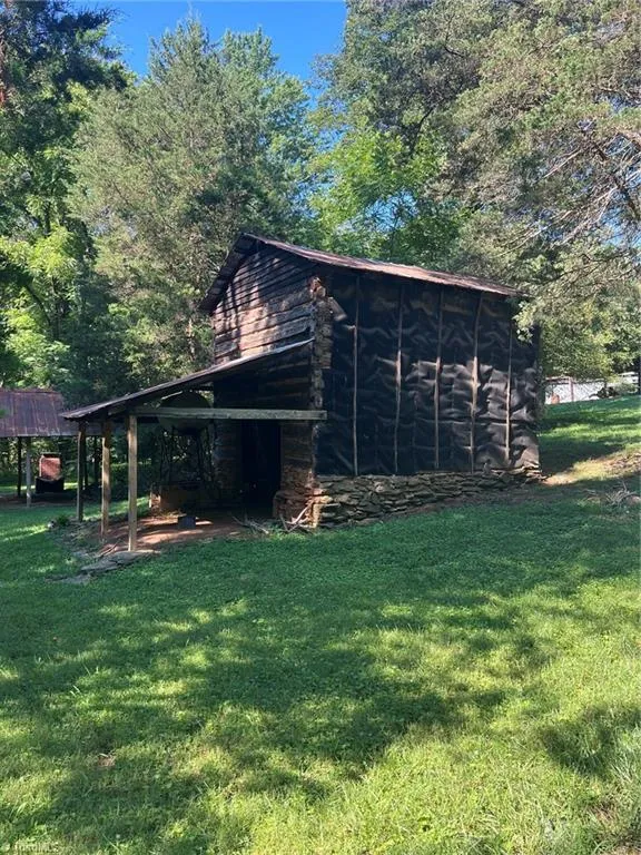 1008 Willard Drive Yadkinville, NC 27055