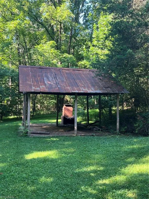 1008 Willard Drive Yadkinville, NC 27055
