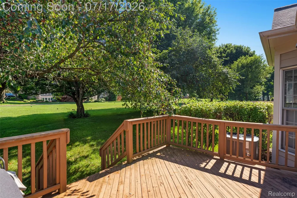 39681 Muirfield Lane Northville Township, MI 48168