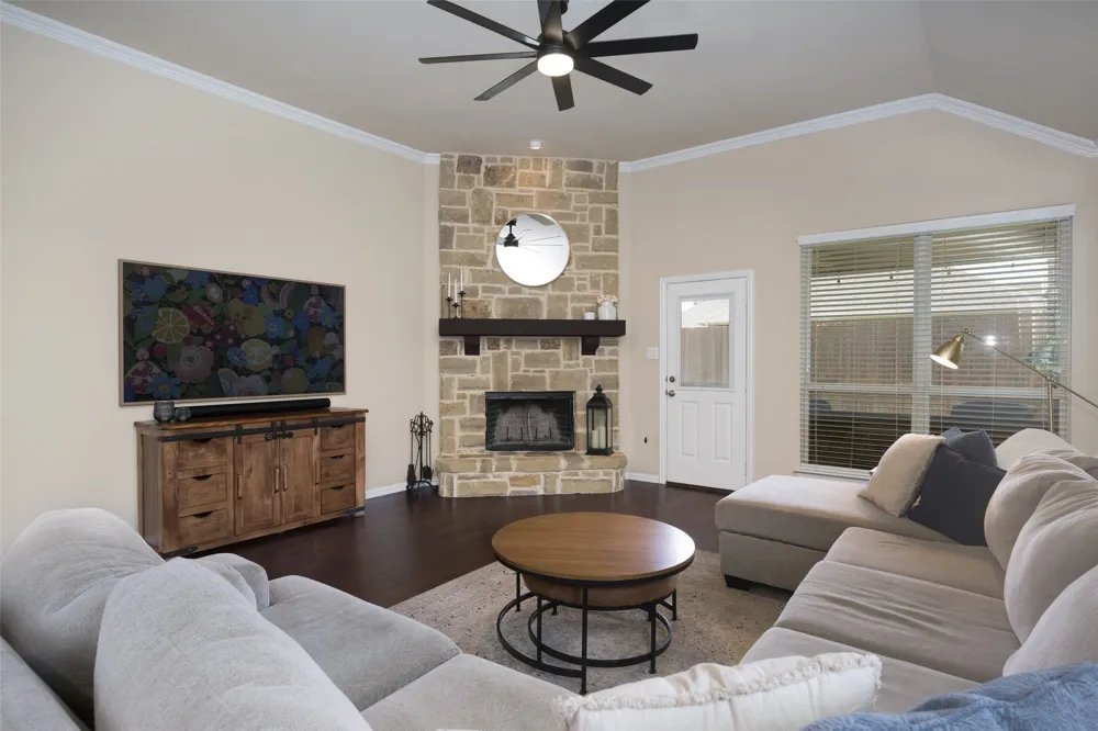 210 Derby Lane Hickory Creek, TX 75065