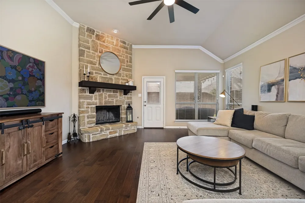 210 Derby Lane Hickory Creek, TX 75065