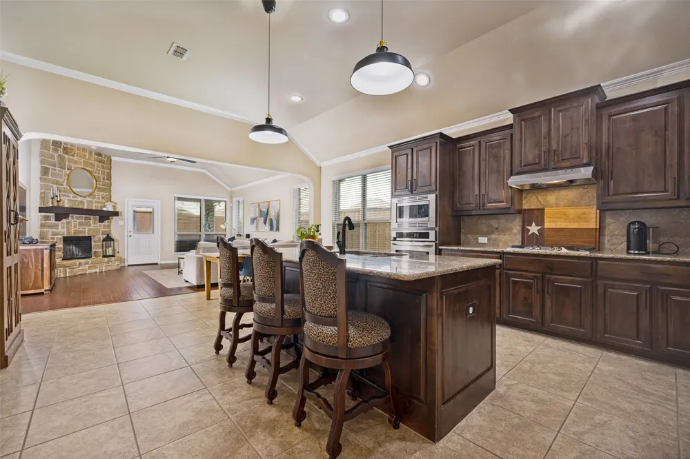 210 Derby Lane Hickory Creek, TX 75065