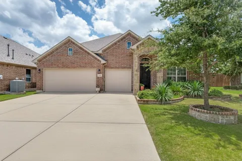 210 Derby Lane
