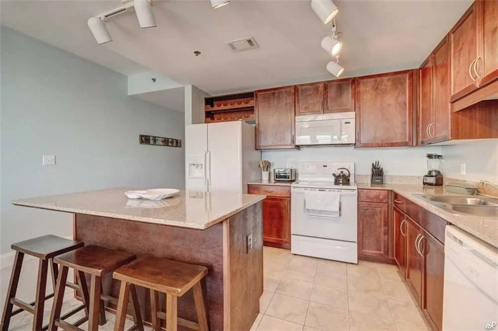 9860 S South Thomas Drive #711 Panama City, FL 32408