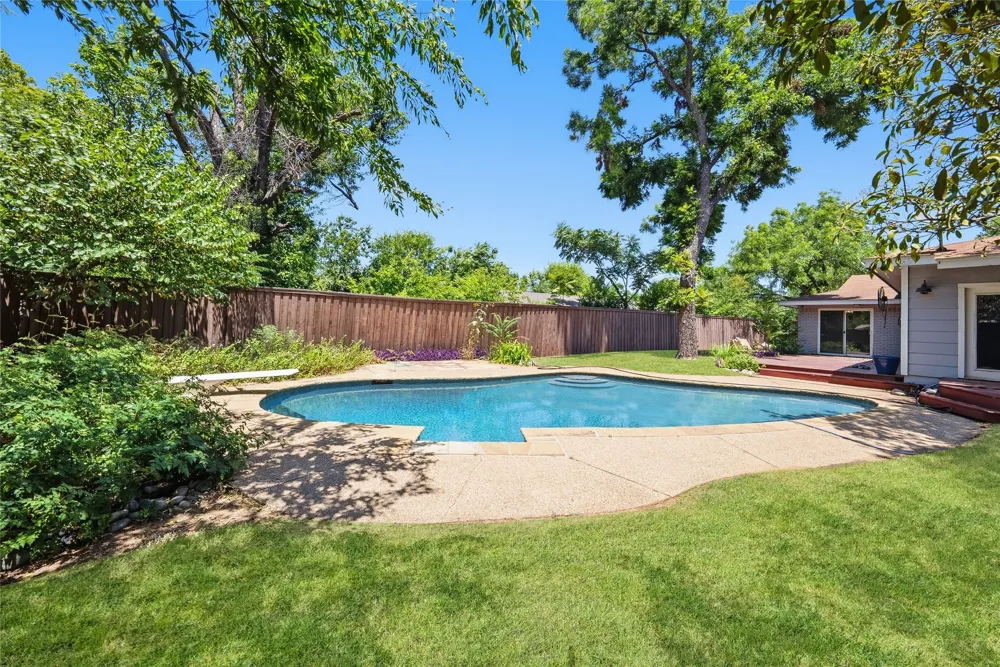 7362 Robinhood Lane Fort Worth, TX 76112
