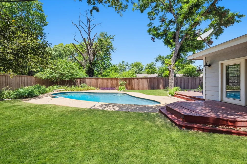 7362 Robinhood Lane Fort Worth, TX 76112