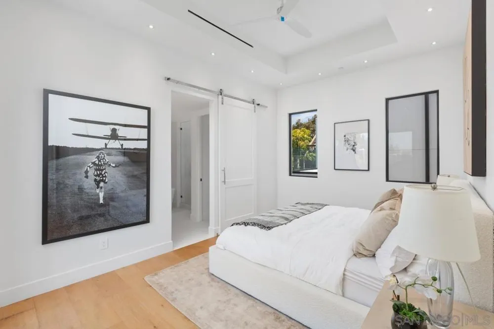 744 Bonair St La Jolla, CA 92037