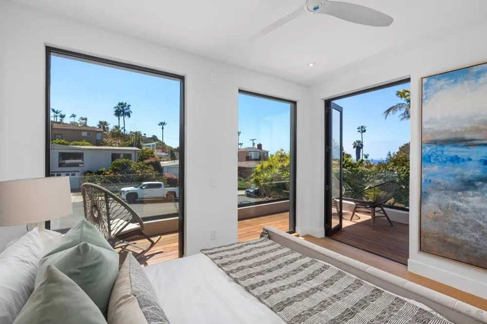744 Bonair St La Jolla, CA 92037