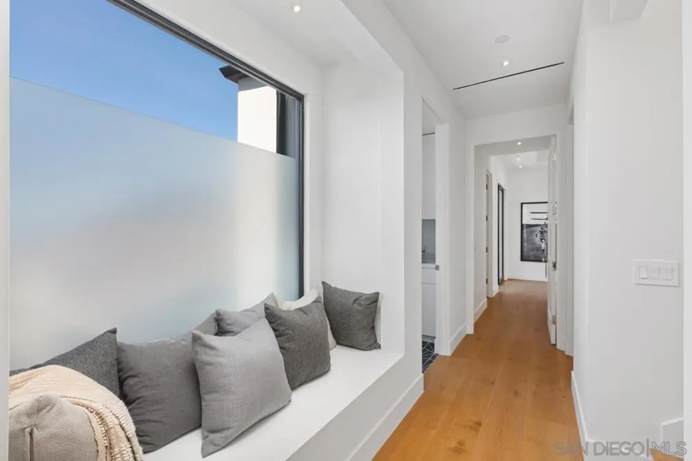 744 Bonair St La Jolla, CA 92037