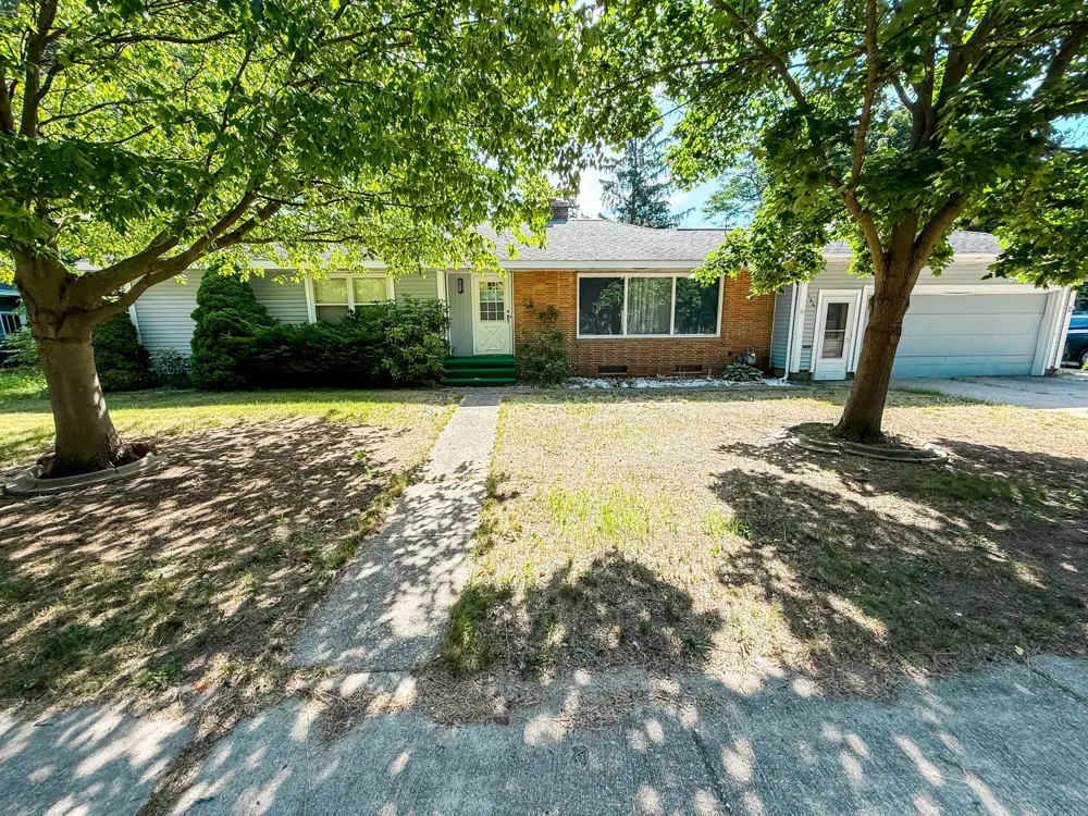 744 S Quarterline Road Muskegon Charter Township, MI 49442