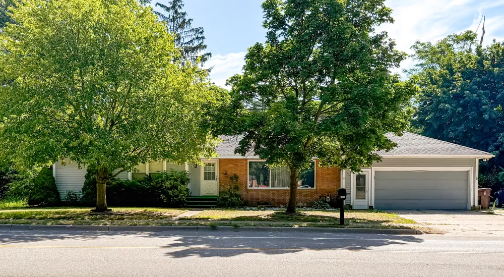 744 S Quarterline Road Muskegon Charter Township, MI 49442