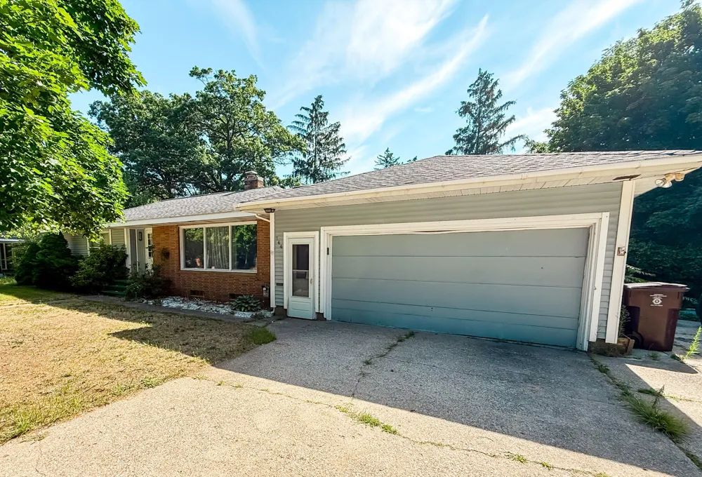 744 S Quarterline Road Muskegon Charter Township, MI 49442