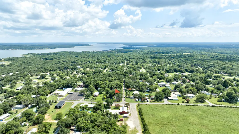 12 Old Shawnee Trail Drive Gordonville, TX 76245