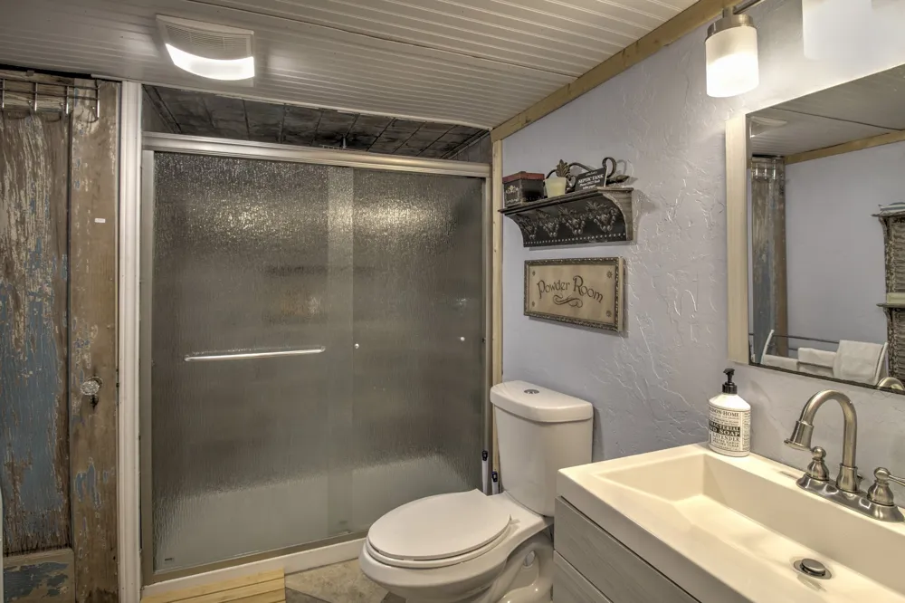 12 Old Shawnee Trail Drive Gordonville, TX 76245