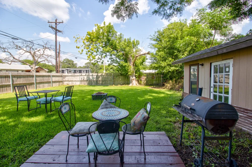 12 Old Shawnee Trail Drive Gordonville, TX 76245