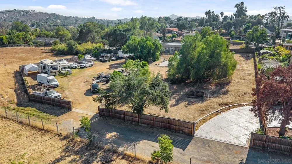 Euclid Ave El Cajon, CA 92019
