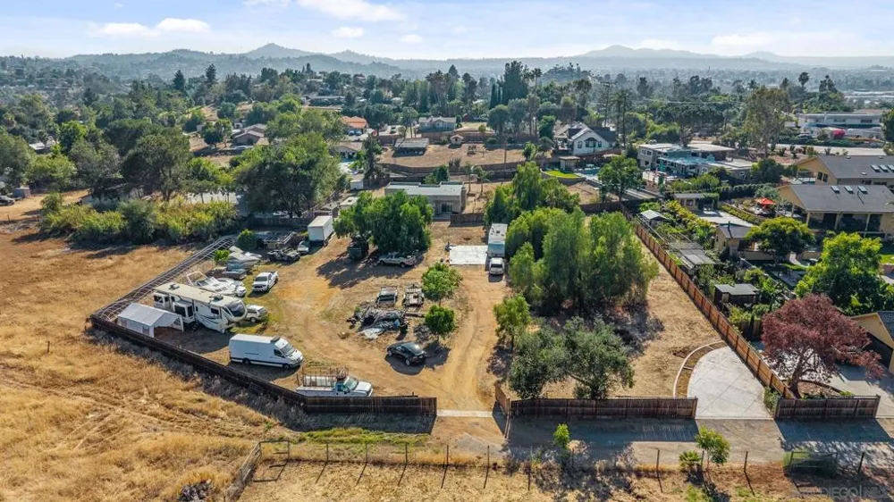 Euclid Ave El Cajon, CA 92019