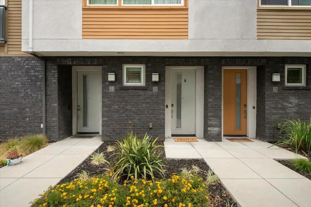 186 Nexus Loop San Jose, CA 95110