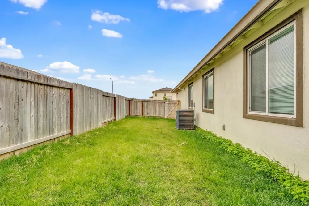 4076 Eugene Drive Olivehurst, CA 95961