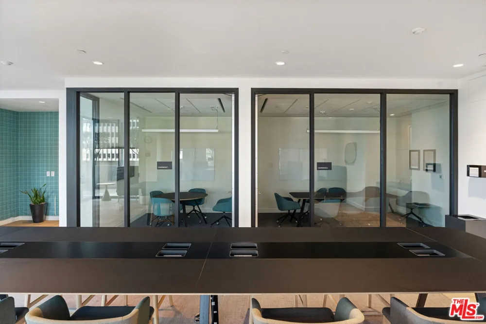 330 W 11th Street #104 Los Angeles, CA 90015
